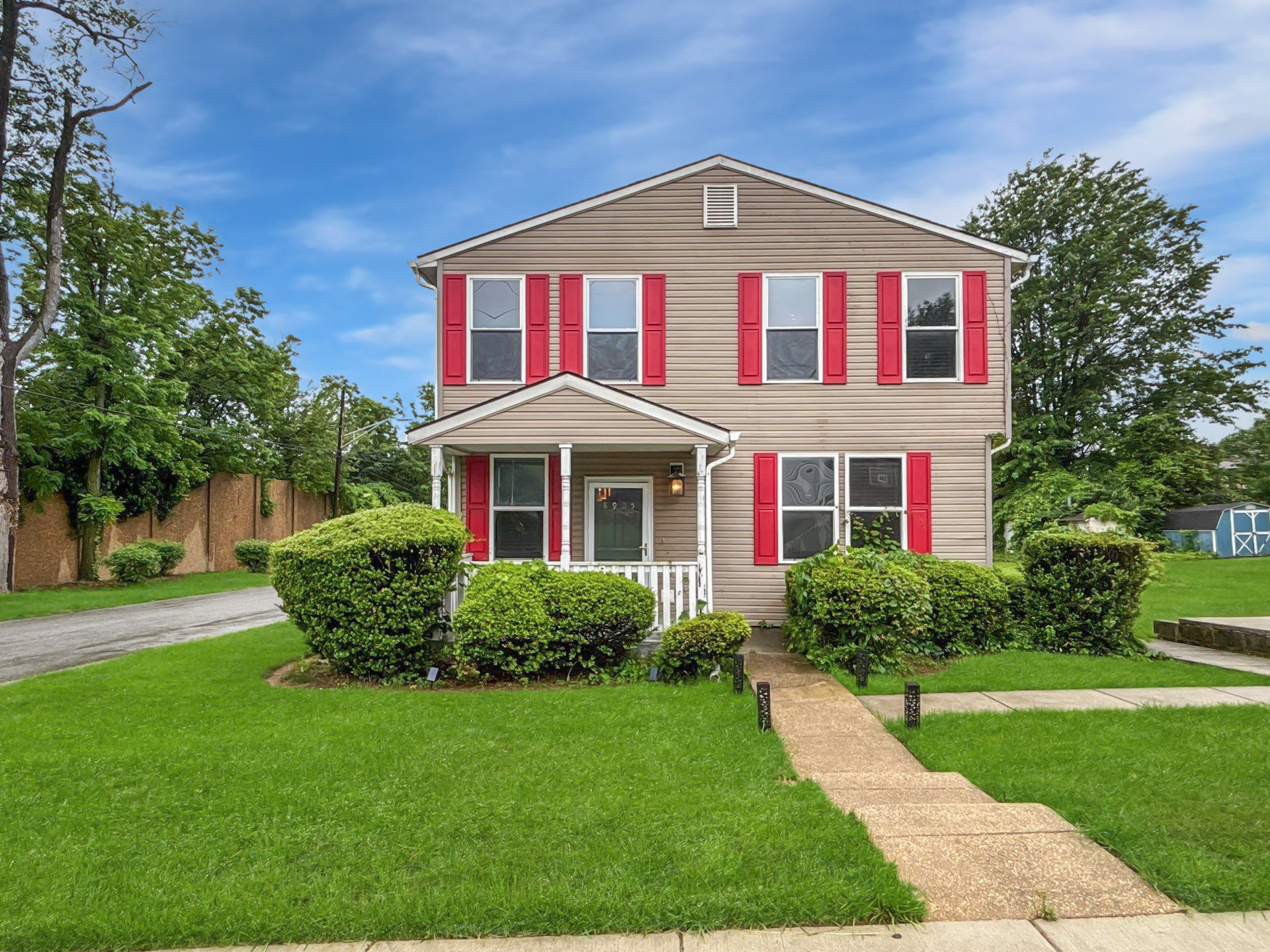 8905 Glenarden Parkway