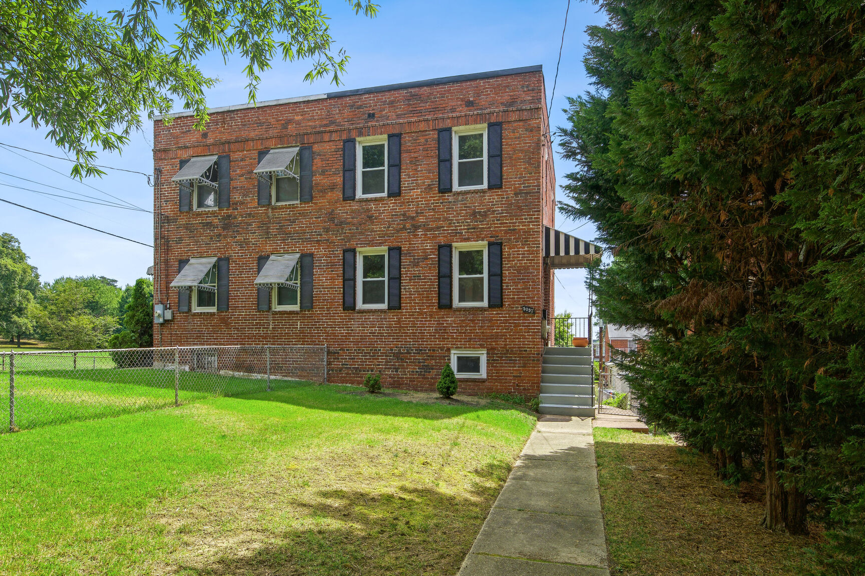 5053 11th Street Northeast